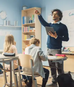 Empowering Education Professionals with a Modernized Digital Workplace