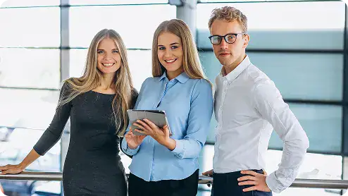 Professional Business Team Collaboration | i3solutions i3solutions senior delivery team supporting enterprise Microsoft solutions implementation and integration in regulated environments